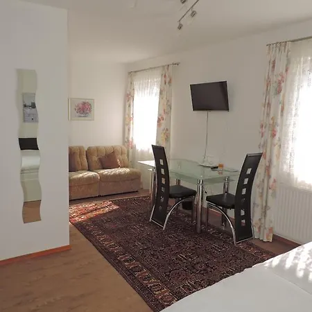 Guest house Am Eschenbach 2*